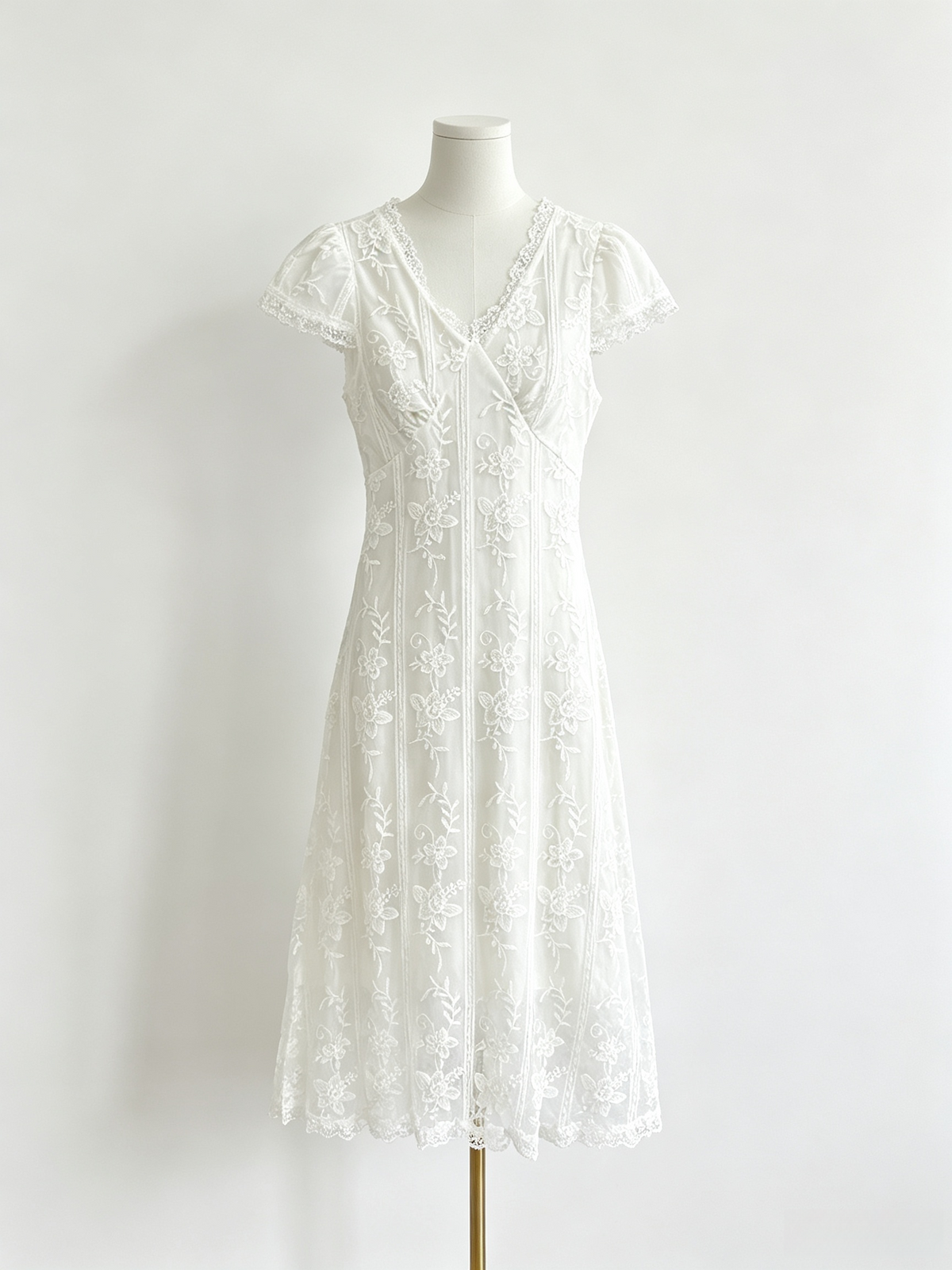 White Floral Lace V-Neck Short Sleeve Midi Dress